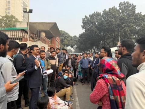 বিবিসি বাংলা লাইভ: শিবিরের কাউন্সিলকে পাতানো বললেন ছাত্রদল সাধারণ সম্পাদক, সবাইকে বই দিতে না পেরে শিক্ষা উপদেষ্টার ‘দুঃখ প্রকাশ’